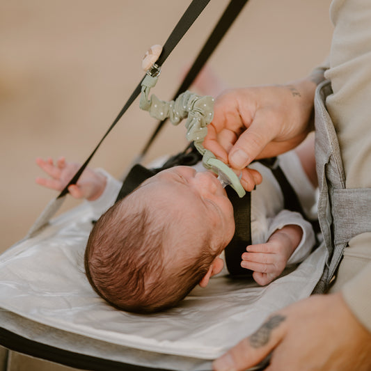 Stretchy Pacifier Clip