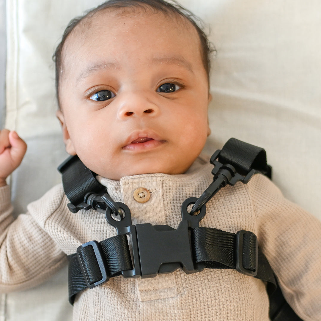 Baby changing shop table safety straps